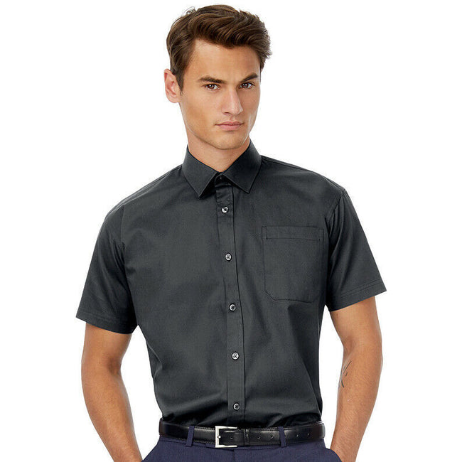 Black - Side - B&C Mens Sharp Twill Short Sleeve Shirt - Mens Shirts