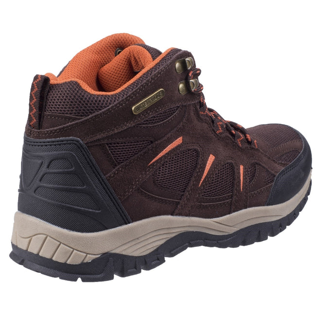 Dark Barn - Lifestyle - Cotswold Mens Stowell Hiking Boots
