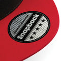 Black- Classic Red - Lifestyle - Beechfield Unisex 5 Panel Contrast Snapback Cap